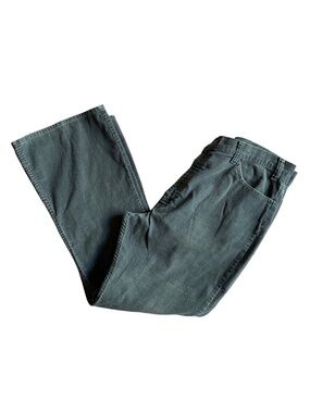 GRAIL FIND! Vintage 1980 Levi's 646 Green Corduroy Bell Bottoms 38x30